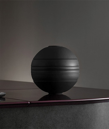 La Boule Black
