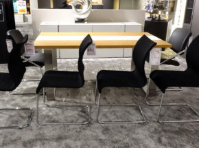 Huelsta Now Dining Esstisch Et 17 Lack Weiss Natur Eiche Gestell Edelstahl 55800004 Freischwinger Stoff 55800003 03