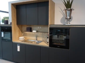 Ballerina Kueche Inselkueche Graphitschwarz Premiumweiss Samt Lack 03535023 Kuechenzeile