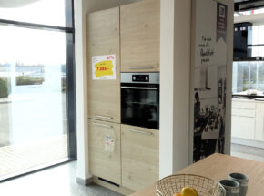 Interliving Winkelkueche Matrix Articweiss Hochglanzlack Mit Ansatztheke Hochschrankelement 72725001 Ka102