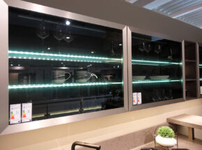 Nobilia Kueche Easytouch Lacklaminat Rostrot Glashaengeschrank 02715945