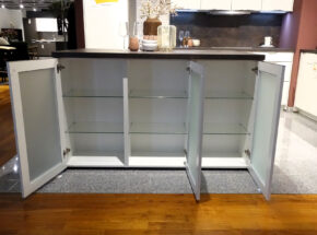 Nobilia Kueche Fashion Lack Weiss Matt Inselskueche Stauraum Glastueren Ka121 02715173