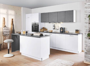 Inselkueche Mit Ansetztisch Kuechenzeile Mit Hochschrank M4520032002623930