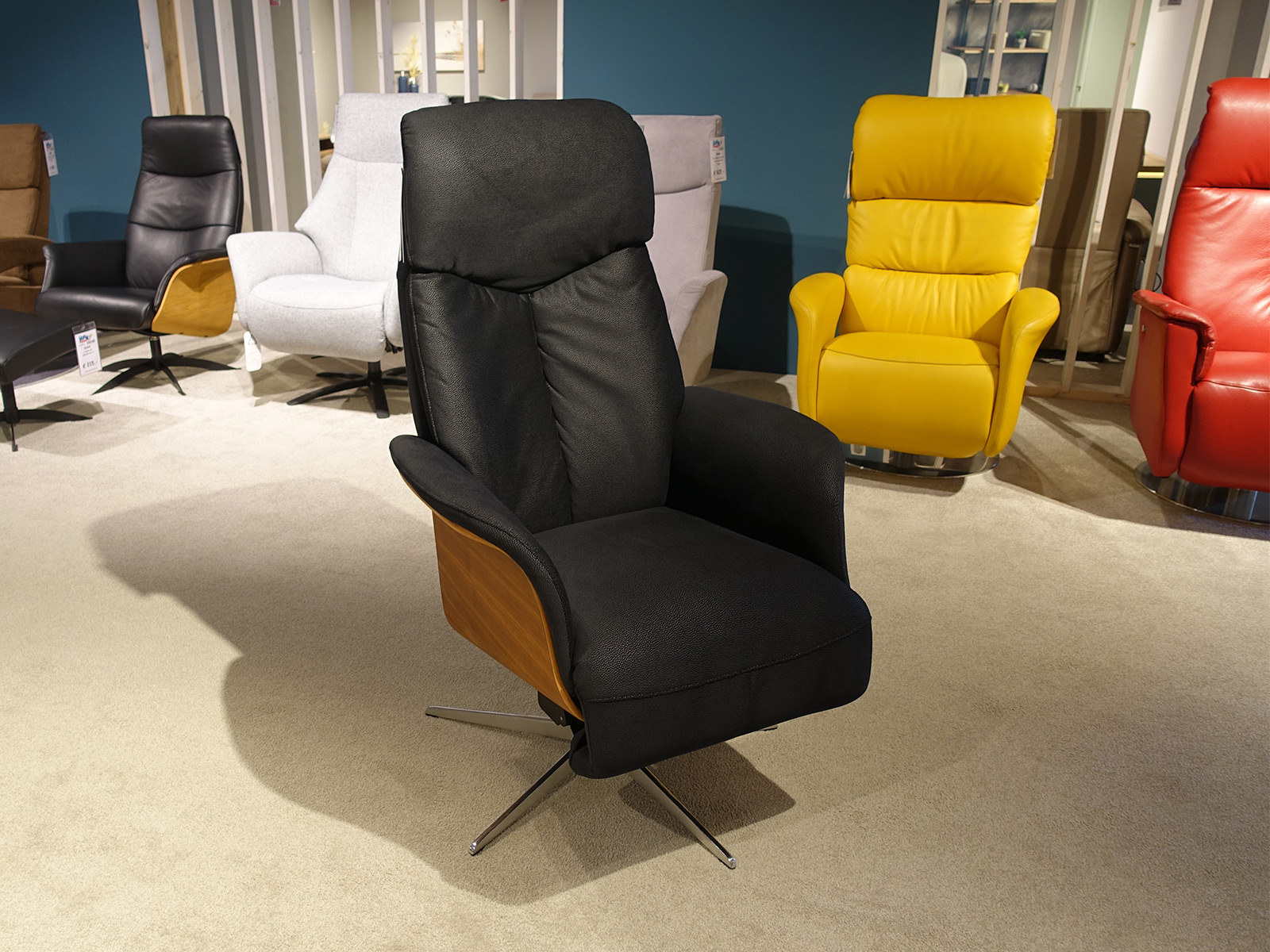 Knudsen 5889 Relaxsessel Fernsehsessel Tauraus Black Nussbaum Mit Aufstehhilfe 15720012 01