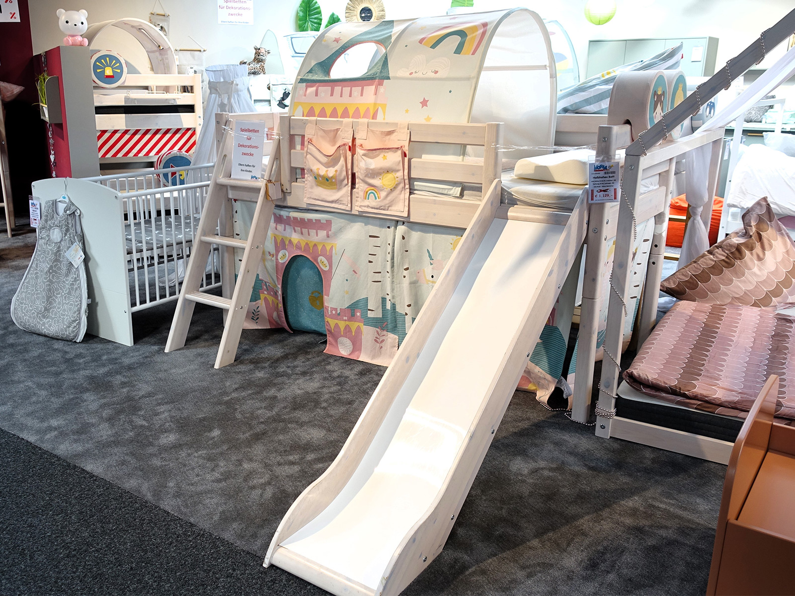 Flexa halbhohes Spielbett Classic mit Schrägleiter und Rutschen