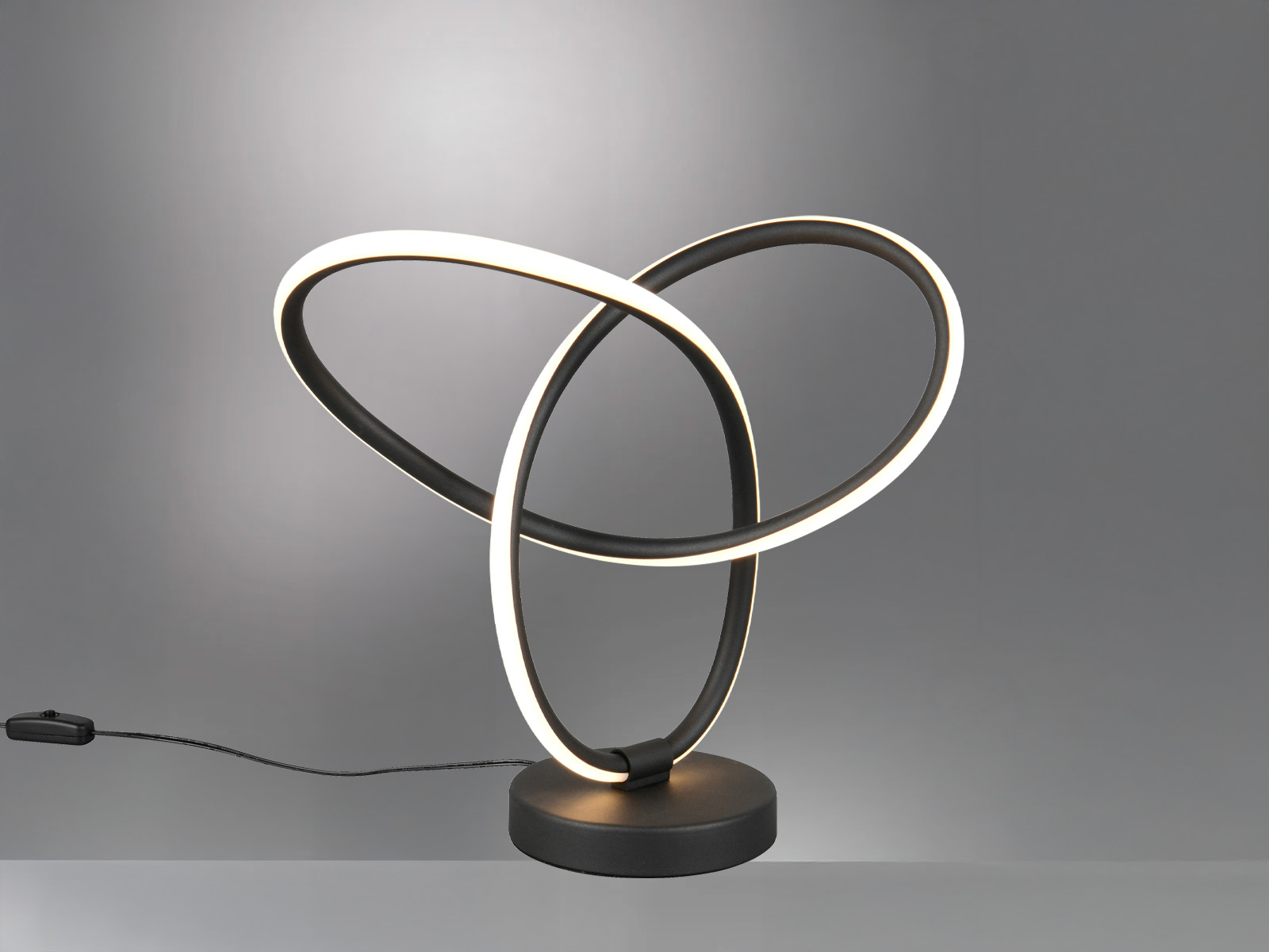 Fein Geschwungene Tischleuchte In Schwarz Mattem Metall Mit Schnurschalter 45230399